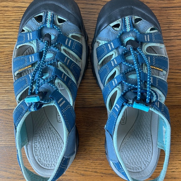 Keen Women's Sandals - Blue and Black size 8 - Picture 2 of 3